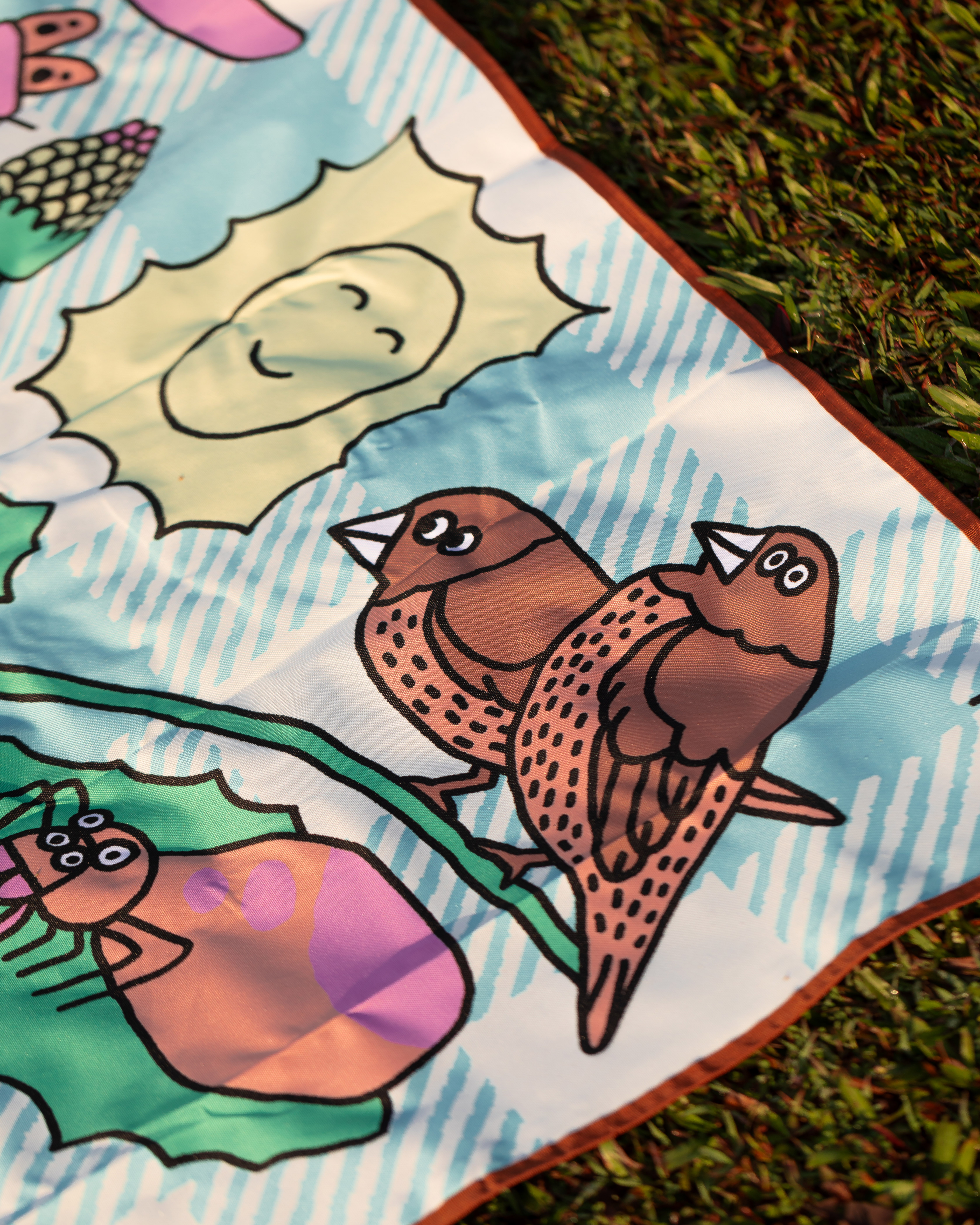 Picnic mat details.